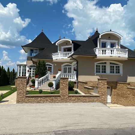 Panka Vendeghaz Emeleti Apartment Balatonboglár Exterior photo