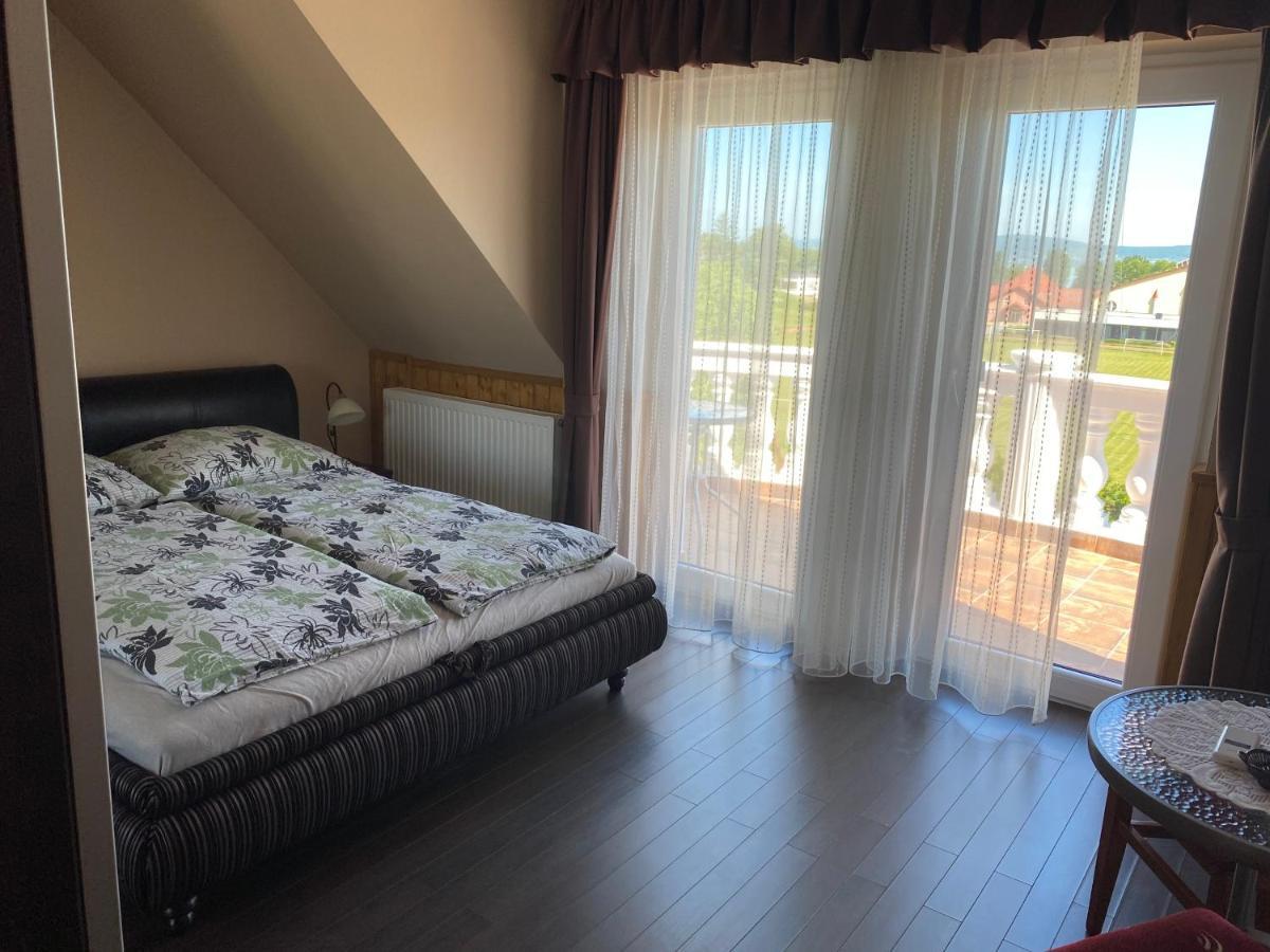 Panka Vendeghaz Emeleti Apartment Balatonboglár Exterior photo