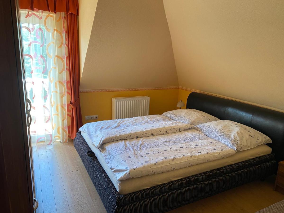 Panka Vendeghaz Emeleti Apartment Balatonboglár Exterior photo